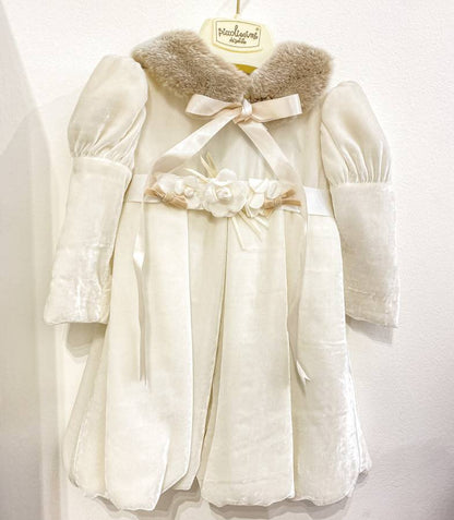 Vestito da battesimo in velluto bianco per bambina